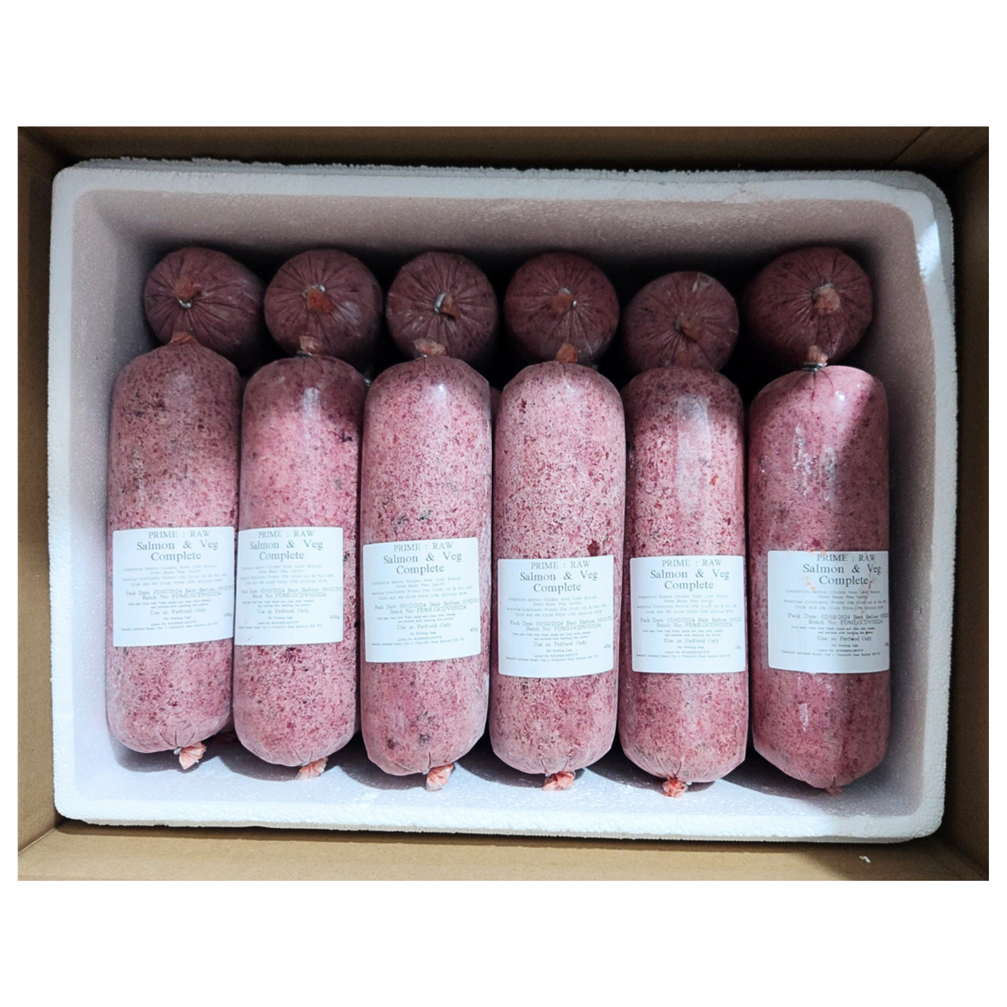 PRIME RAW Salmon Veg 454g - Nutrient-rich raw dog food made with fresh salmon and vegetables for a balanced diet.